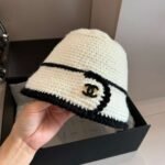 Chanel winter wool hat - Image 5