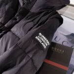 Burberry detachable hood long sleeve winter down jacket for men and women - Image 8