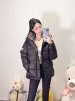 Burberry detachable hood long sleeve winter down jacket for men and women - Image 2