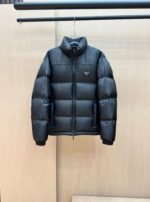PRADA Autumn and winter new down jacket original 1:1 Premium Made of top grade 95% duck down, super soft M-XXXL