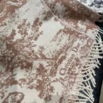 DIOR 59% cashmere, 41% wool   Christian Dior scarf - Image 14