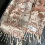 DIOR 59% cashmere, 41% wool   Christian Dior scarf - Image 11