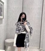 DIOR 59% cashmere, 41% wool   Christian Dior scarf - Image 2