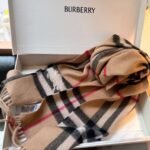 Burberry scarf 35x180cm - Image 3