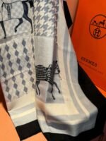 Hermès cashmere scarf 100% selected pure cashmere Official website 1:1 version, high-end scarf 110X200CM - Image 14