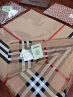 Burberry Classic camel square scarf advanced version 200 high-end square scarf 140X140cm - Image 3
