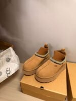 UGG Winter Snow Boots with Sock-like Fit - Image 9