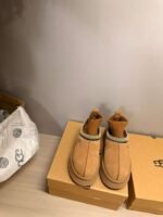 UGG Winter Snow Boots with Sock-like Fit - Image 3