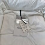 Moncler Solid color hooded short warm down jacket - Image 11