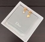 DIOR  New Heart Asymmetrical Earrings CD