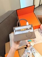 Hermès bag first layer cowhide material 25x19cm - Image 8