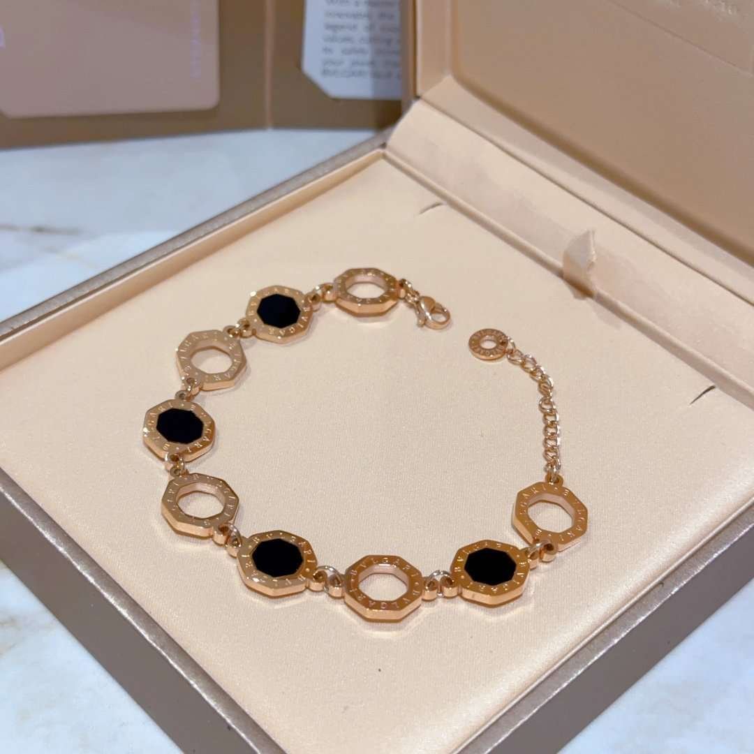 i1731812631_427_8.jpg BVLGARI Bracelet DIVAS’ DREAM series Premium - Image 1