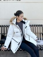 NewBalance Medium to long down jacket - Image 5