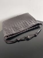 BOTTEGA VENETA New Dustbag Shoulder Bag Premium 32x23x1cm - Image 3