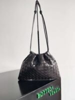 BOTTEGA VENETA New Dustbag Shoulder Bag Premium 32x23x1cm
