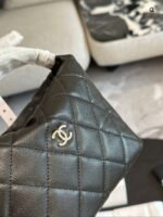 Chanel Handbag 18cm - Image 16