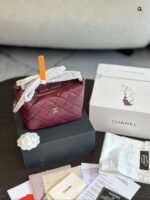 Chanel Handbag 18cm - Image 10