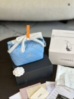 Chanel Handbag 18cm - Image 7