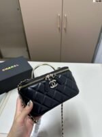 Chanel cosmetic bag 18x10cm - Image 9