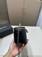 Chanel cosmetic bag 18x10cm - Image 6