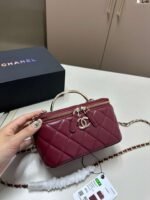 Chanel cosmetic bag 18x10cm - Image 3