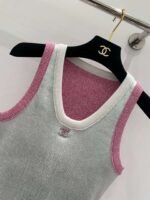 Chanel 2025 Early Spring Series 1:1 High-end Vest Contrast Color Blocking Craft - Image 14