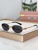 miumiu sunglasses premium version SIZE: 53 mouth 20-140 - Image 3