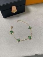 DIOR flower bracelet - Image 13