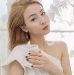 Bulgari FIOREVER series high-end earrings - Image 2