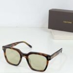 TOM FORD Sunglasses Premium Edition - Image 5