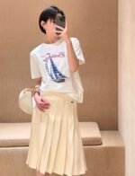 Burberry 2025 Spring and Summer New Three-Dimensional Bubble Short-Sleeved T-Shirt Premium Edition - Image 2