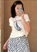 Burberry 2025 Spring and Summer New Three-Dimensional Bubble Short-Sleeved T-Shirt Premium Edition - Image 3