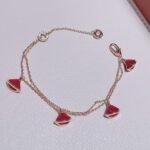 Bulgari Double-Sided Shell Agate Four-Flower Bracelet Premium Edition - Image 9