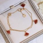 Bulgari Double-Sided Shell Agate Four-Flower Bracelet Premium Edition - Image 2