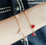 Bulgari Double-Sided Shell Agate Four-Flower Bracelet Premium Edition