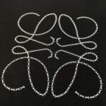 Loewe logo embroidered round neck short sleeves - Image 6