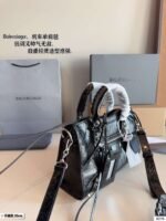 Balenciaga Le Cagole motorcycle bag, dimensions: 30 x 11 x 18 cm - Image 7