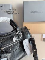 Balenciaga Le Cagole motorcycle bag, dimensions: 30 x 11 x 18 cm - Image 3