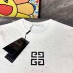 GIVENCHY full-print rhinestone and burnt flower small logo round neck short-sleeved - Image 8