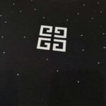 GIVENCHY full-print rhinestone and burnt flower small logo round neck short-sleeved - Image 6