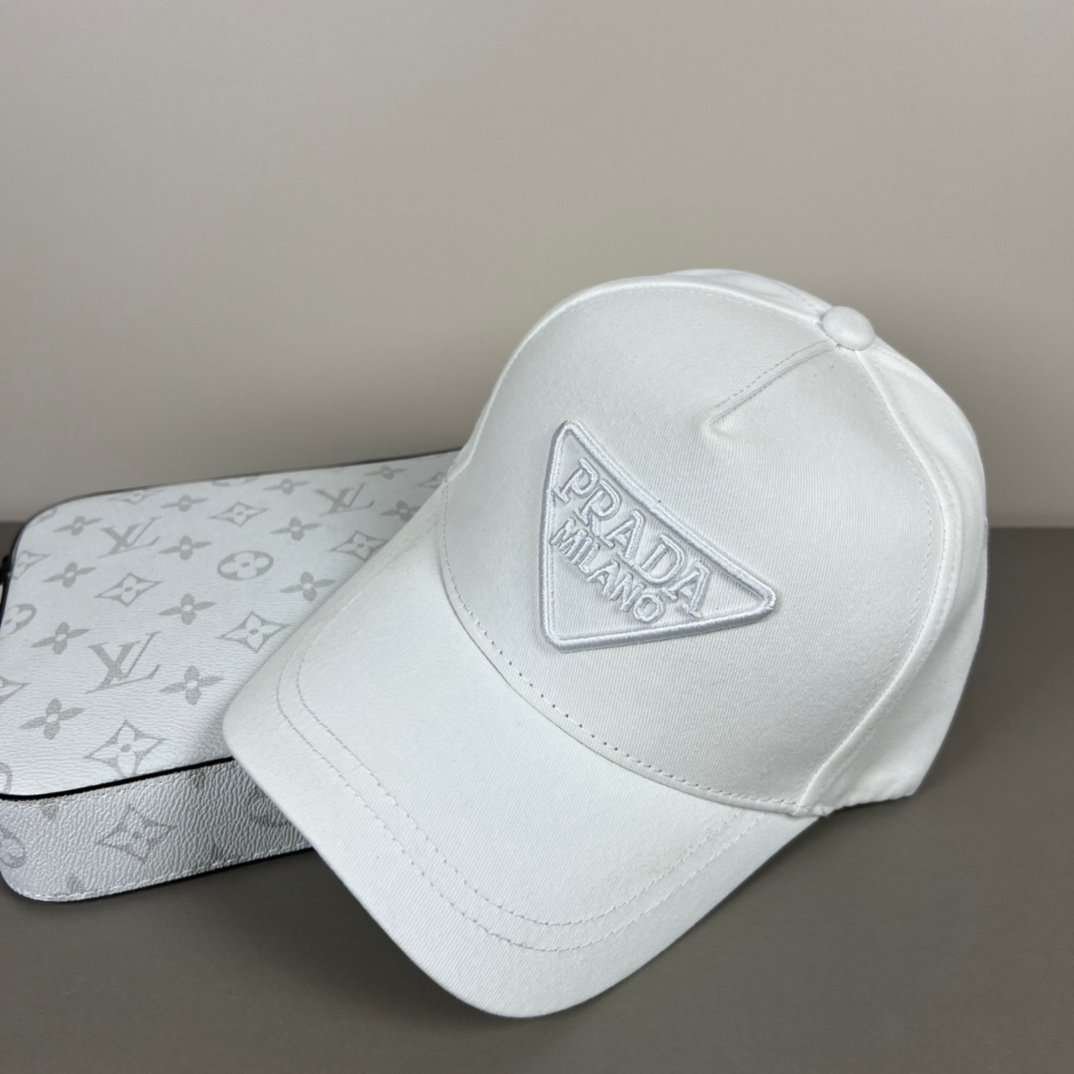 i1742579895_9353_3.jpg PRADA embroidered logo baseball cap - Image 1
