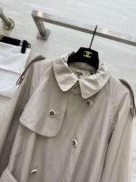Chanel vintage series workwear mid-length trench coat with lettering printed lining and imported trench coat fabric - Image 6