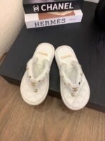 Chanel’s new summer slippers are available in three colors - Image 7