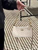 Coach Glacier White Armpit Bag SIZE:24x15x7.5cm - Image 5