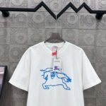 BURBERRY Hollow Warhorse LOGO logo three-dimensional glue dripping process 330g round neck short sleeve high quality T-shirt - Image 2