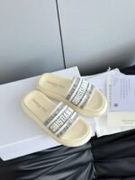 DIOR latest ultra-light letter beach thick-soled slippers advanced version of high-quality slippers - Image 2