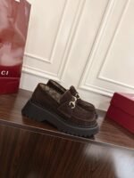 Gucci Horsebit-decorated grooved-soled loafers with a 5cm thickness - Image 4