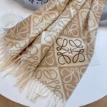 Loewe Autumn/Winter Knitted Scarf Size: 65x180cm - Image 10