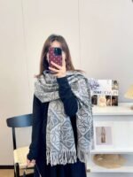 Loewe Autumn/Winter Knitted Scarf Size: 65x180cm - Image 7