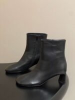 Balenciaga runway style square-toe ankle boots, premium version made of sheepskin leather.Heel height: 6.5cm